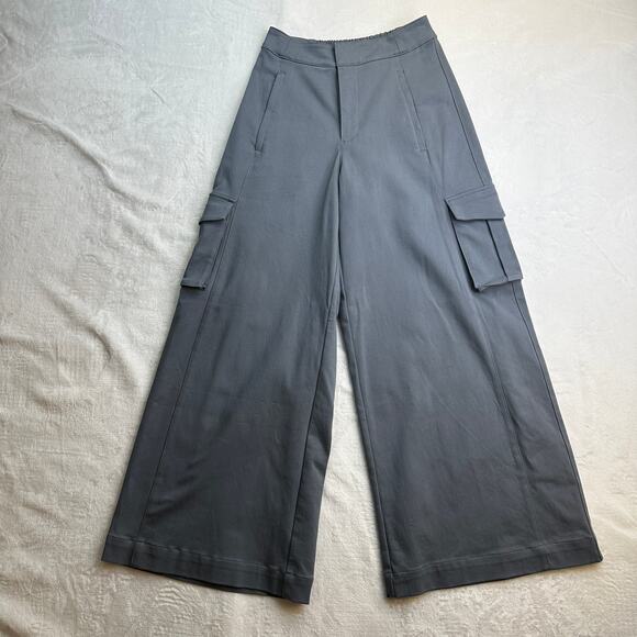 Alo Yoga Show Off Cargo Wide Leg Trouser Regular Length Steel Grey Gray NWOT XS - Picture 4 of 16